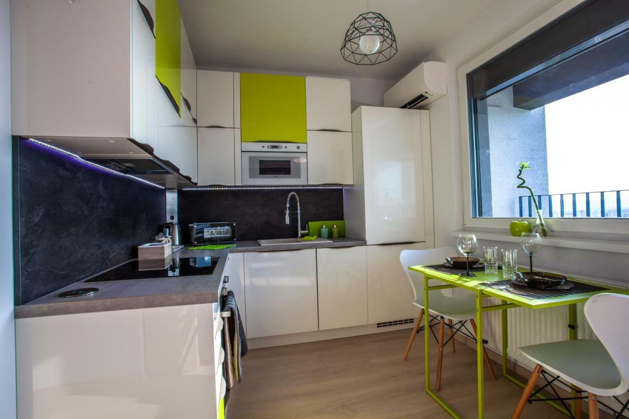 Air-Conditioned City View Apartment 24H Check-In Μπρατισλάβα Εξωτερικό φωτογραφία
