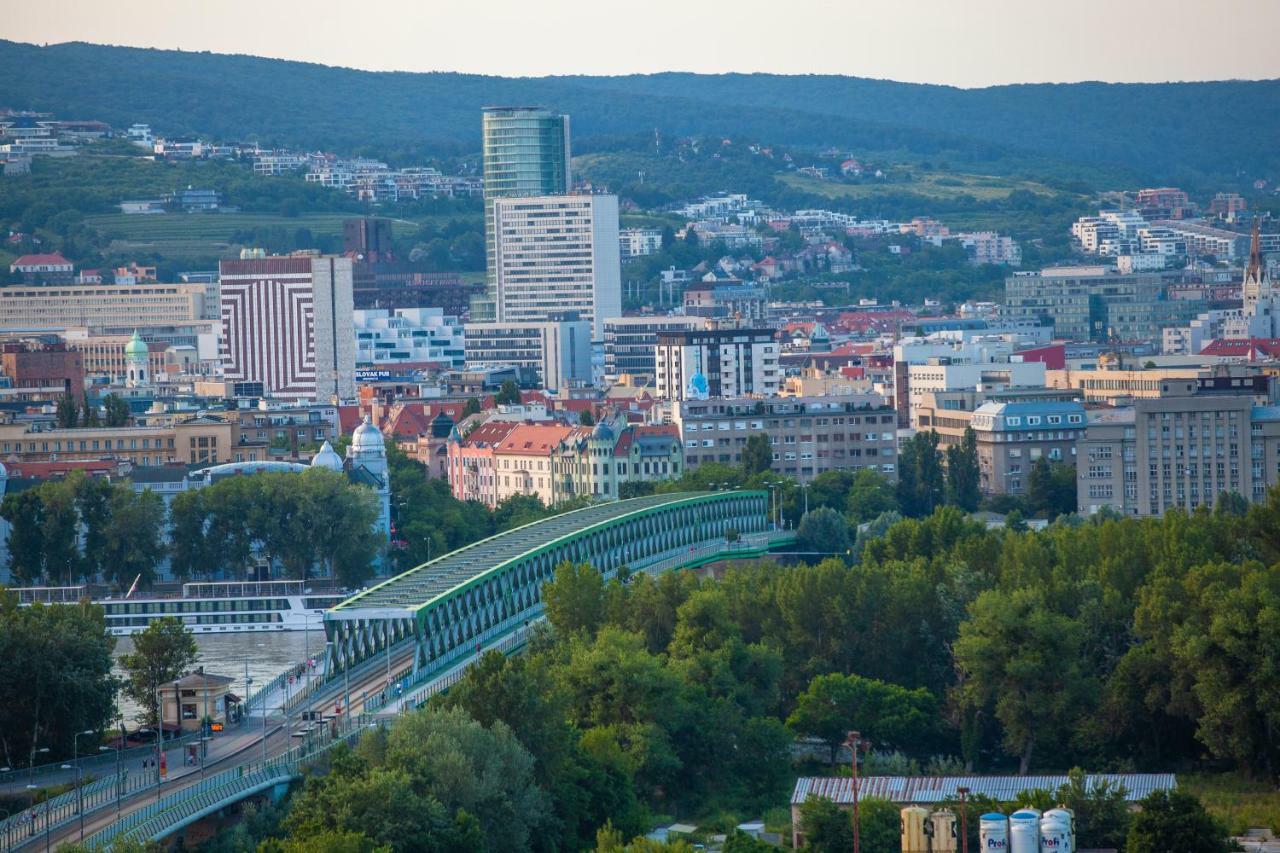 Air-Conditioned City View Apartment 24H Check-In Μπρατισλάβα Εξωτερικό φωτογραφία