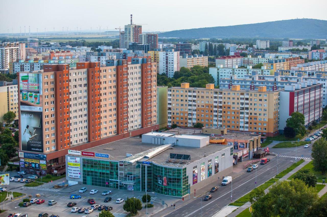 Air-Conditioned City View Apartment 24H Check-In Μπρατισλάβα Εξωτερικό φωτογραφία