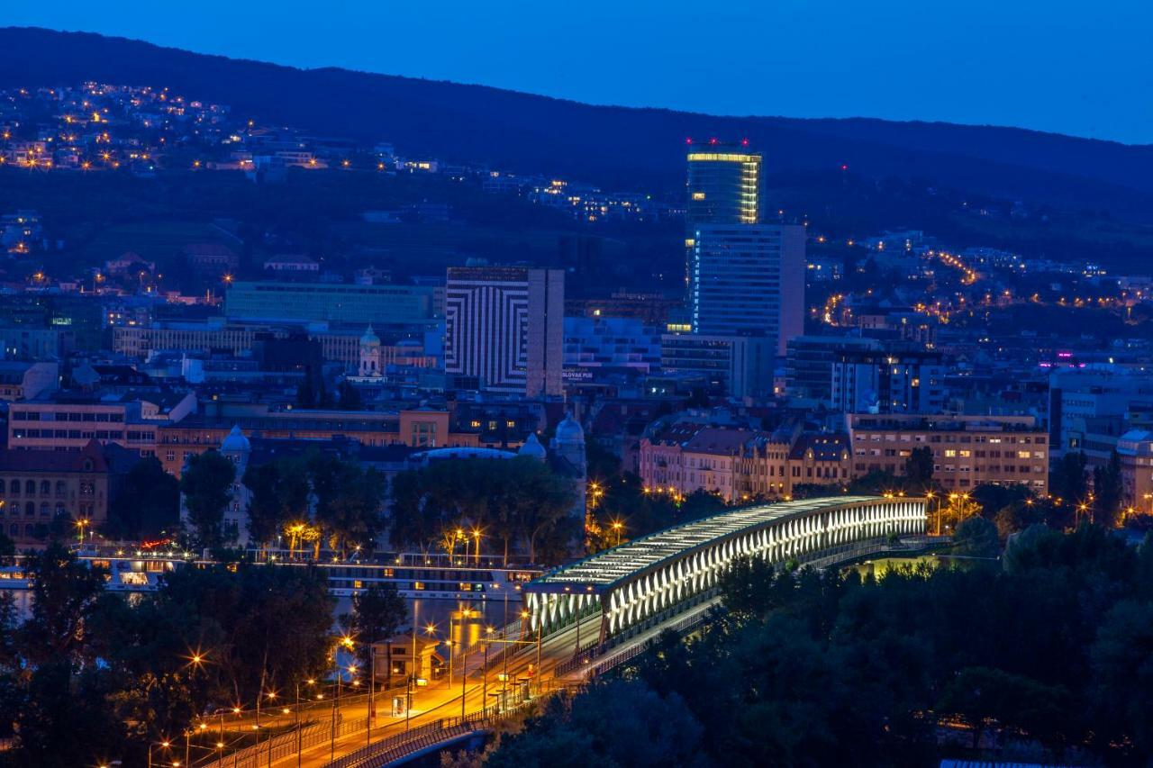 Air-Conditioned City View Apartment 24H Check-In Μπρατισλάβα Εξωτερικό φωτογραφία