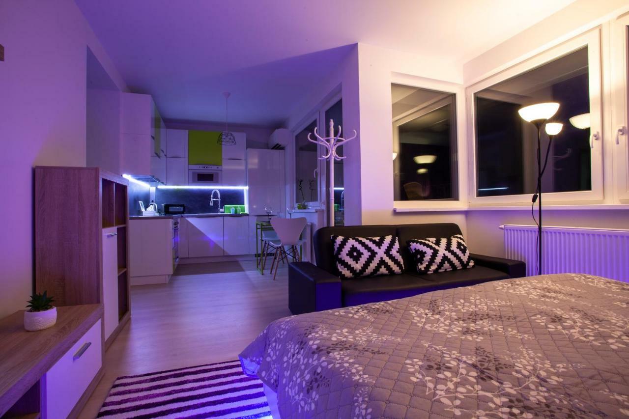 Air-Conditioned City View Apartment 24H Check-In Μπρατισλάβα Εξωτερικό φωτογραφία